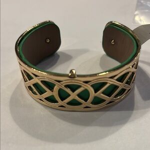 Solver Elegant Gold Plated Green Leather Celtic Knot Cuff Bracelet